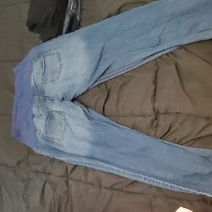 Maternity jeans